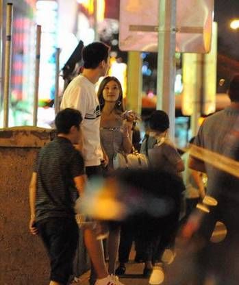 蔣雯麗法國偷情現(xiàn)實版娘要嫁人,？盤點明星偷情被拍提褲瞬間【2】